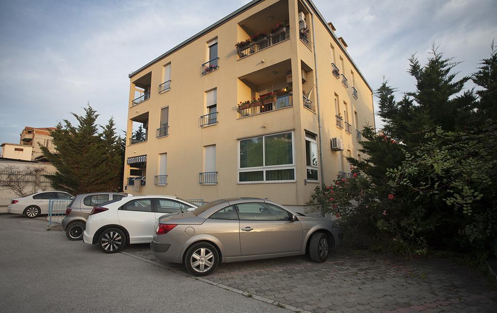 Apartment Sunny Yellow - With Balcony And Parking Place, Split Habitación foto