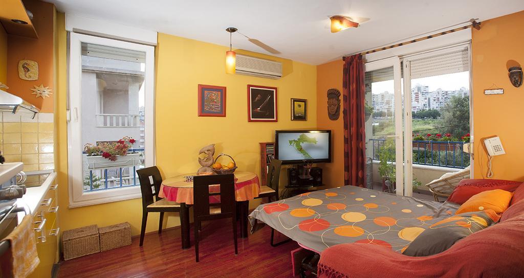 Apartment Sunny Yellow - With Balcony And Parking Place, Split Habitación foto